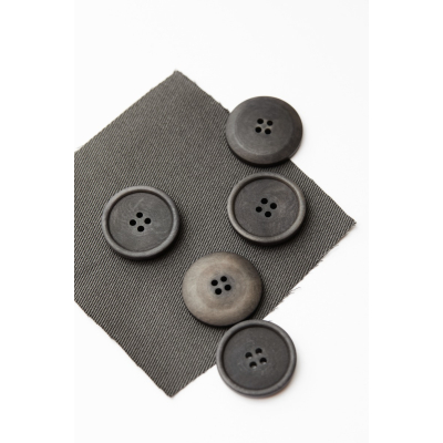 Blaze Corozo Button 28 mm - Calm Grey