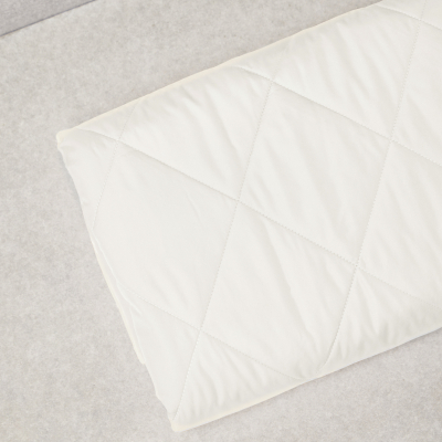 REMNANT  100x150 // Thelma Thermal Quilt - Gem Creamy White